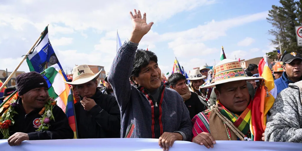 Arce acusa a Morales de golpista por impulsar marchas contra su Gobierno