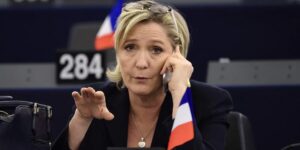 Comienza el proceso contra los Le Pen por malversación de fondos de la UE