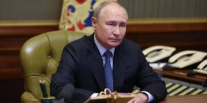 El Gobierno de Putin aprueba una propuesta que criminaliza la «rusofobia» de ciudadanos extranjeros
