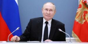 El Kremlin avisa de que «forzar a Rusia a la paz» con Ucrania sería un «error fatal»