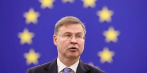 La Eurocámara pide retirar las restricciones a Ucrania para atacar Rusia con armas occidentales
