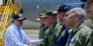 Petro amenaza con aprobar por decreto los presupuestos de 2025