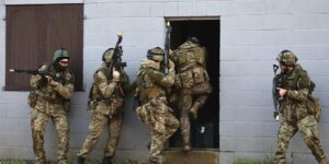 Corea del Sur afirma que soldados norcoreanos ya están participando en combates del lado ruso
