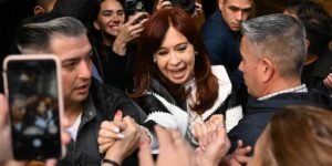 Cristina Kirchner se postula para presidir el peronismo y lanza críticas a Milei: «Hay que enderezar lo que se torció»