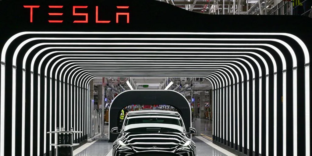 Cuatro muertos en Francia al incendiarse su Tesla por causas desconocidas