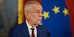 El presidente de Austria encarga formar gobierno a los conservadores, aunque ganó la extrema derecha