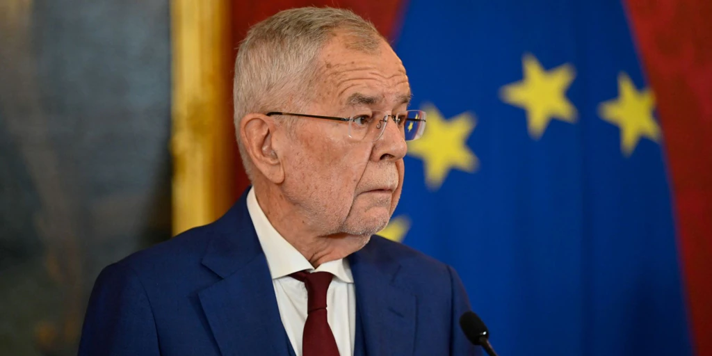 El presidente de Austria encarga formar gobierno a los conservadores, aunque ganó la extrema derecha