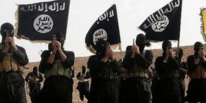 Estados Unidos bombardea campamentos de Estado Islámico en Siria
