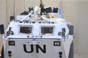 Heridos dos 'cascos azules' de la FINUL en un nuevo ataque de Israel contra el cuartel en Naqoura, Líbano