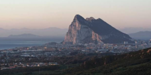 Reino Unido devuelve la colonia de Chagos, ¿sería un precedente para Gibraltar o las Malvinas?