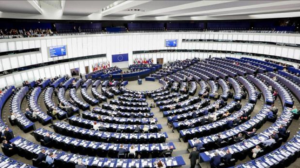 Walter Baier, Sandro Gozi, Ursula von Der Leyen, Terry Reintke y Nicolas Schmit participan en el debate de las elecciones europeas