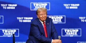 ¿Por qué Trump suma puntos pese a su comportamiento cada vez más errático?