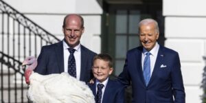 Biden ignora la norma de no tomar grandes decisiones en el final de su mandato