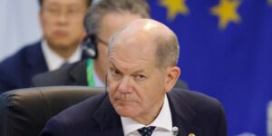 Diputados de la extrema derecha apoyarán a Scholz en la moción de confianza