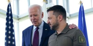 El Kremlin acusa a Biden de obstaculizar los planes de Trump para resolver la guerra en Ucrania