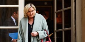 La Fiscalía pide cinco años de cárcel e inhabilitación para la familia Le Pen por «estafa» millonaria al Parlamento Europeo
