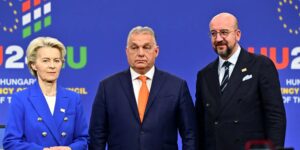 Los líderes de la UE se centran en los planes económicos para minimizar el debate sobre Trump
