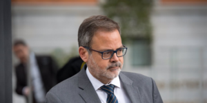 Milei releva al embajador argentino en España
