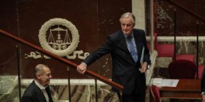 Barnier presenta su dimisión tras perder la moción de censura y deja un panorama de inquietud dentro y fuera de Francia