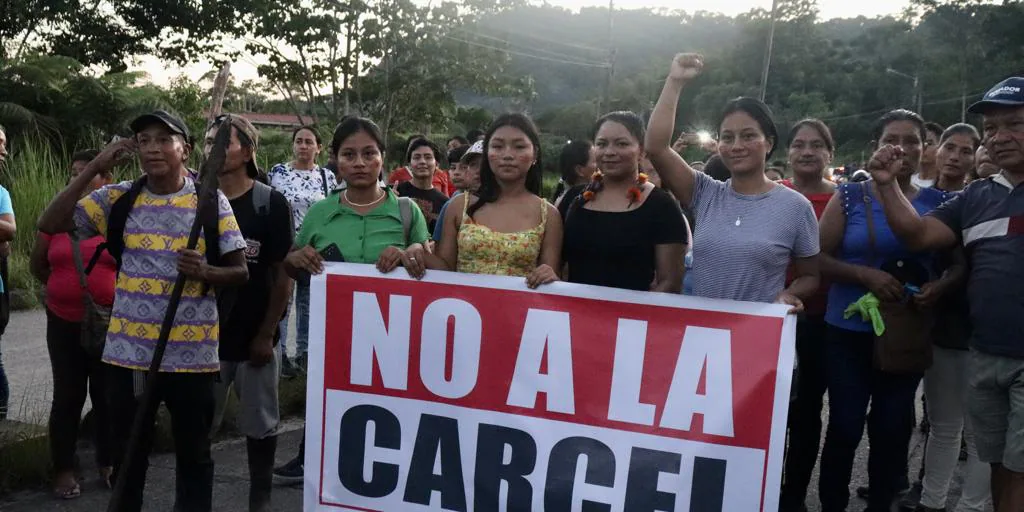 El Gobierno de Noboa cede y cambia de lugar la mega cárcel