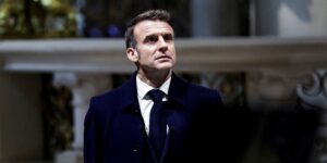 En vídeo, así se ha gestado la caída del Gobierno de Macron