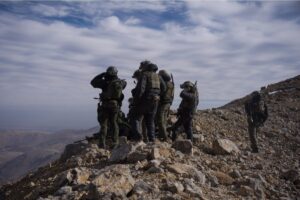 Israel ordena al Ejército mantener las posiciones en el lado sirio del monte Hermón durante el invierno
