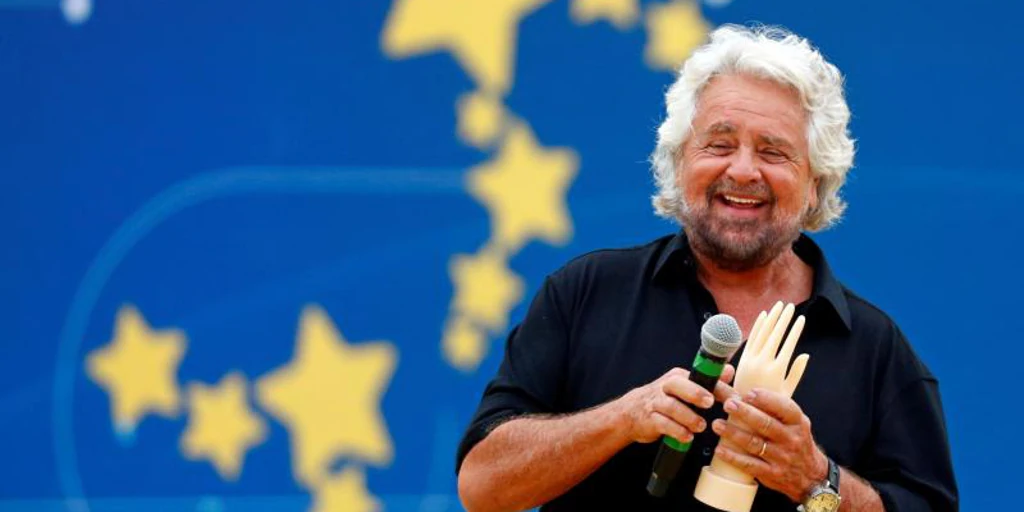 'Parricidio' político en el Movimiento 5 Estrellas tras la destitución de su fundador, Beppe Grillo
