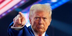 Trump, a los 37 presos federales conmutados por Biden: «¡Váyanse al infierno!»
