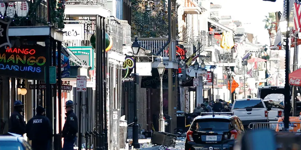 El horror de los atropellos masivos siembra el caos en Nueva Orleans