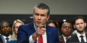 Pete Hegseth, el polémico nominado de Trump para el Pentágono, confirmado por los pelos y con suspense