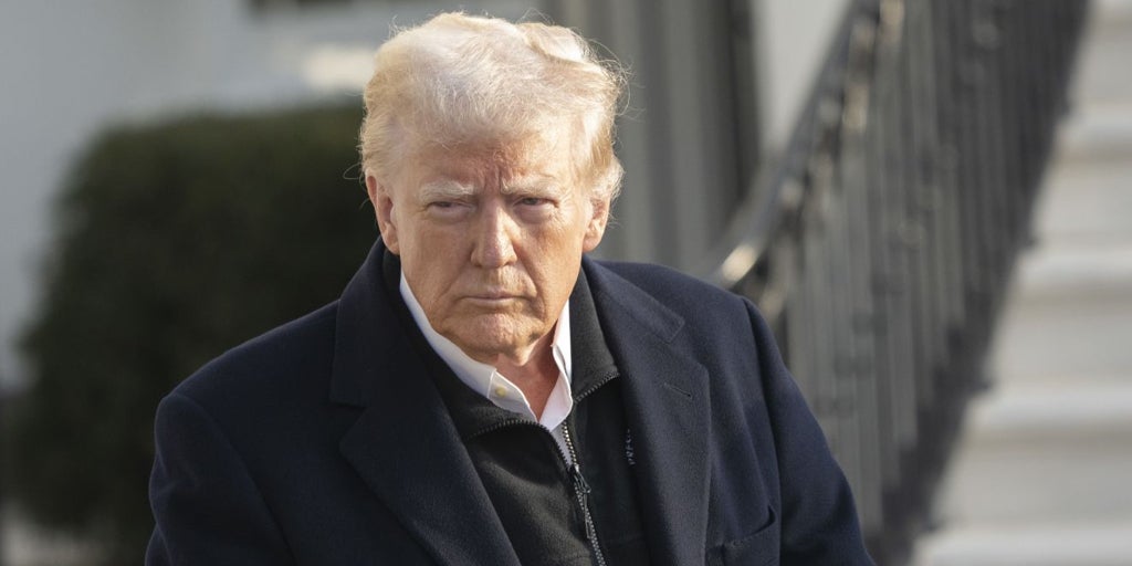 Trump comienza una depuración sin precedentes de la burocracia