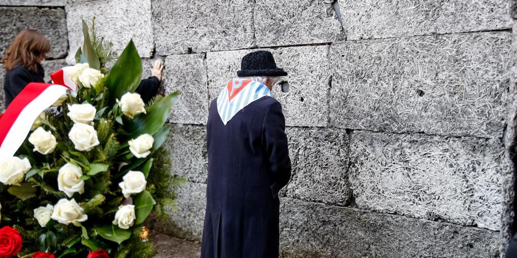 «Yo era una niña y mi madre me suplicaba que no llorara»