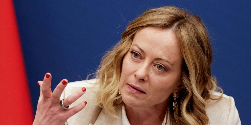 endurece sus críticas a los jueces tras la apertura de una investigación contra ella