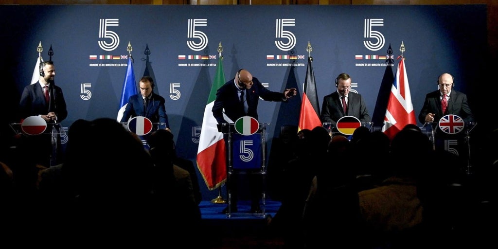 El G-5 de Europa, indignado con la ausencia de Putin en Estambul: «Nos toma el pelo»