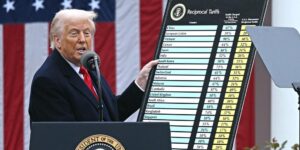 El Tribunal de Apelaciones restablece los aranceles de Trump de forma provisional