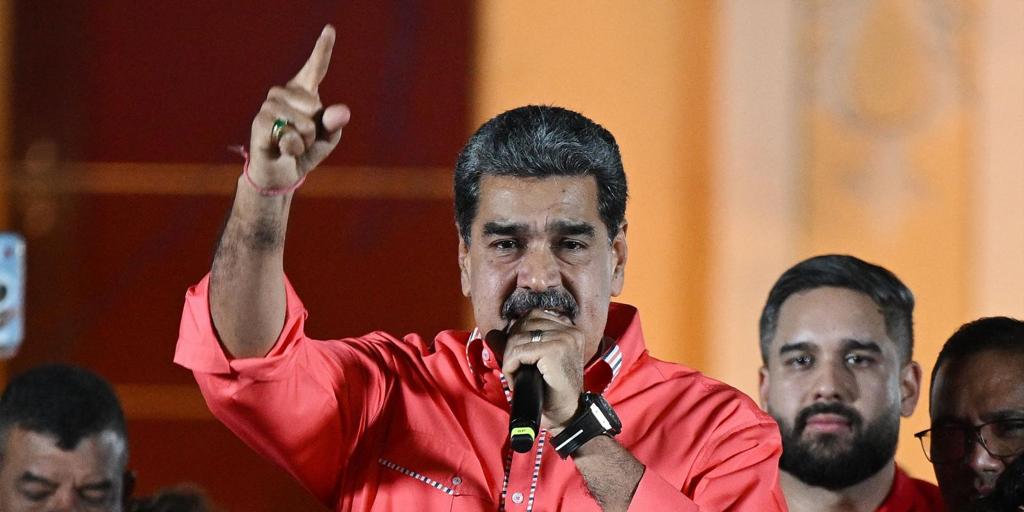 El chavismo gana en 23 de las 24 gobernaciones de Venezuela y proyecta la mayoría absoluta en el Parlamento