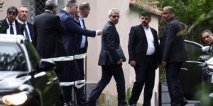 Irán y EE.UU. logran «algunos avances no concluyentes» en la negociación del acuerdo nuclear en Roma