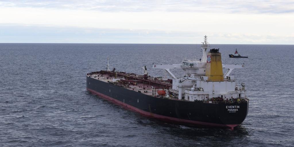 Polonia captura un barco de la 'flota fantasma' rusa sobre un cable de electricidad con Suecia