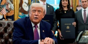 Trump anuncia que firmará un decreto para reducir entre un 30% y un 80% el precio de los medicamentos
