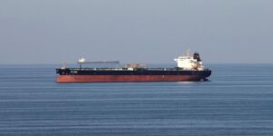 Colisionan dos petroleros en el estrecho de Ormuz por las interferencias que provocan los ataques entre Israel e Irán