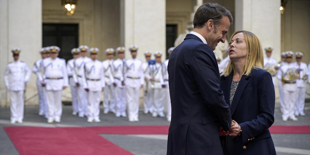 El encuentro de Meloni y Macron en Roma, un paso hacia la reconciliación tras fuertes tensiones