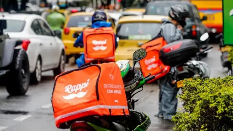 Trabajadores de plataformas digitales de reparto podrán aportar a seguridad social