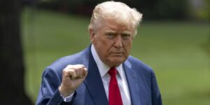 Trump afirma que si no hubiese «enviado tropas» a Los Ángeles, la ciudad habría quedado «reducida a cenizas»