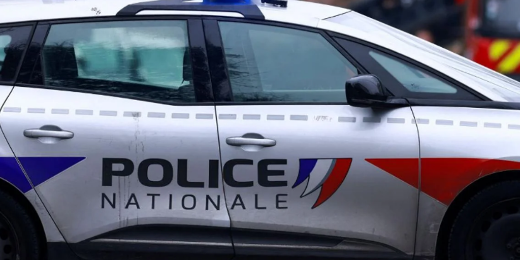 Detenido en Francia un 'incel' con dos cuchillos en su mochila acusado de querer atentar contra mujeres