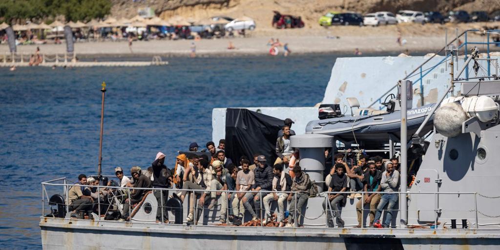 Grecia suspende las solicitudes de asilo para inmigrantes del norte de África