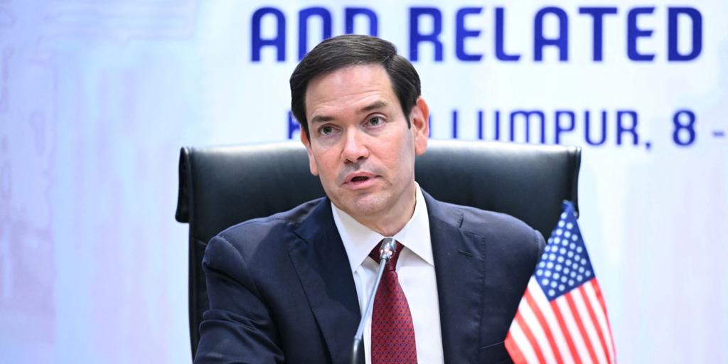 Lavrov y Rubio se citan en Kuala Lumpur mientras Trump se frustra con Putin