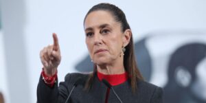 México y EE.UU. anuncian una «mesa binacional» para tratar la amenaza de los nuevos aranceles del 30%