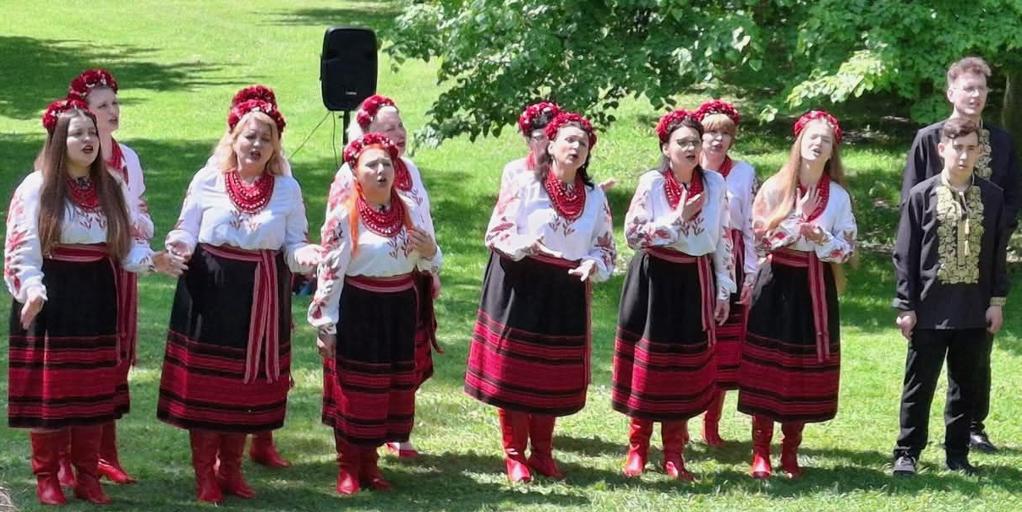 Refugiados ucranianos en Finlandia, de la guerra al país más feliz