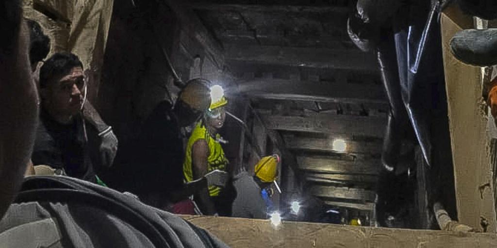 Rescatados los 18 trabajadores atrapados tras un accidente en una mina en el norte de Colombia