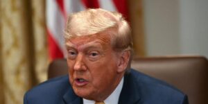 Trump dice que está «a dos días» de comunicar sus aranceles a la Unión Europea